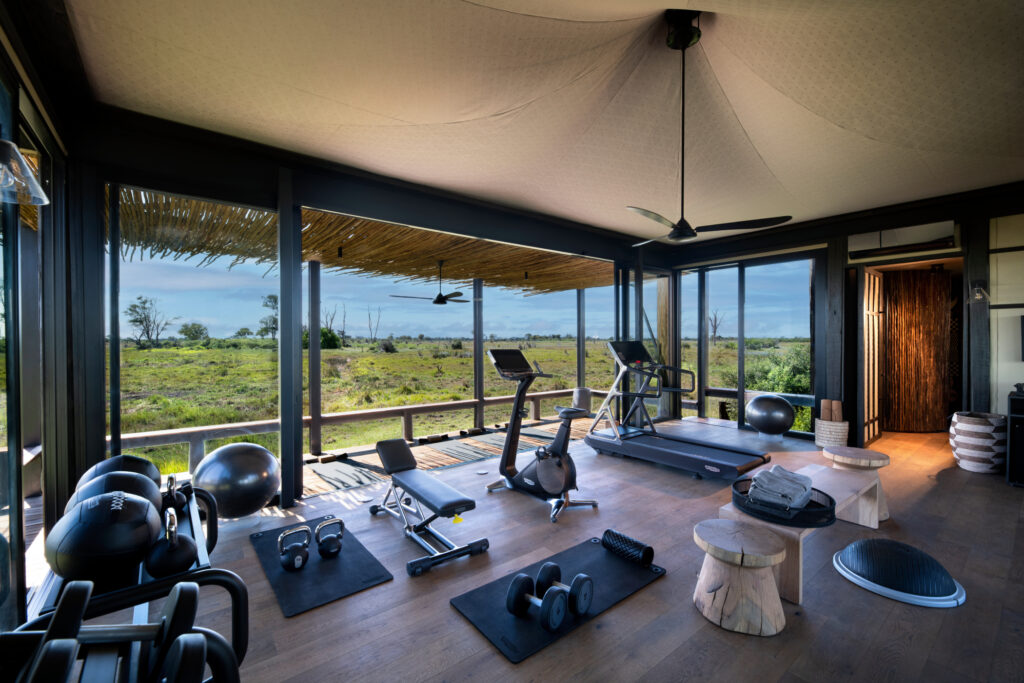 How to stay fit on safari - Daunara Gym